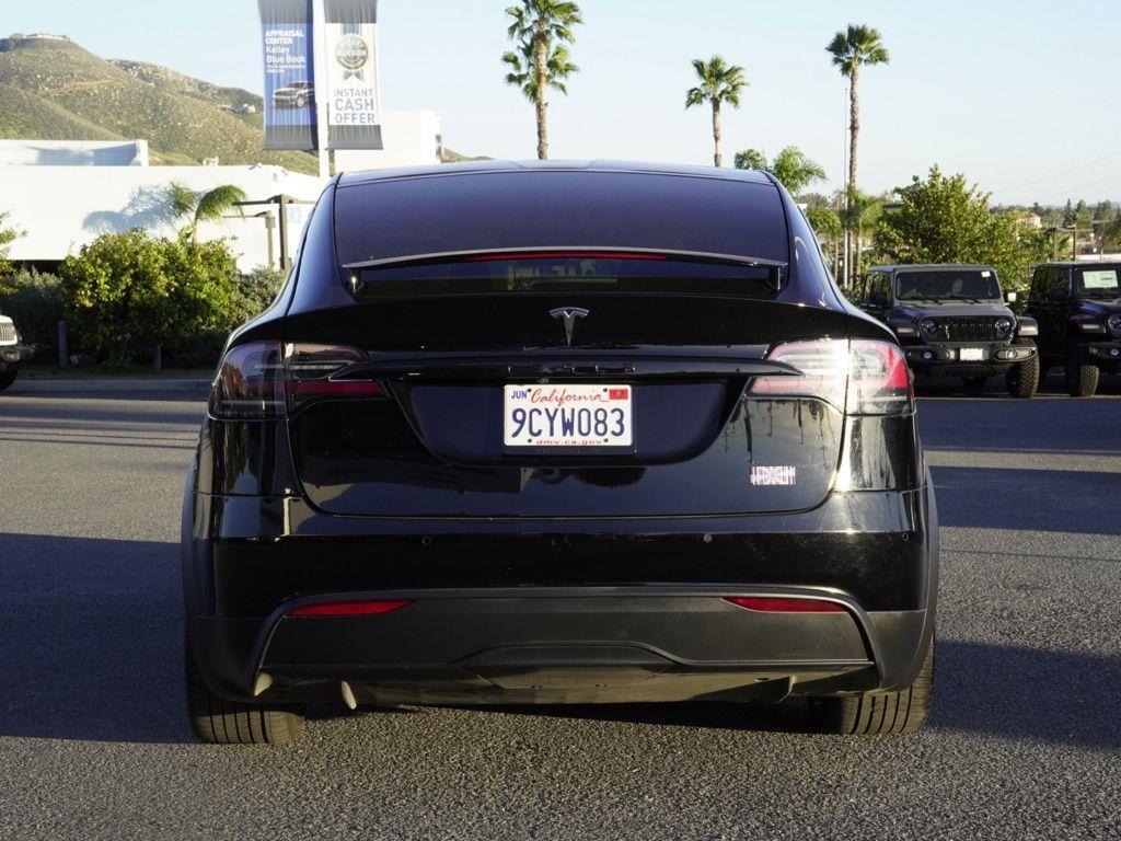 Tesla Model X 2022