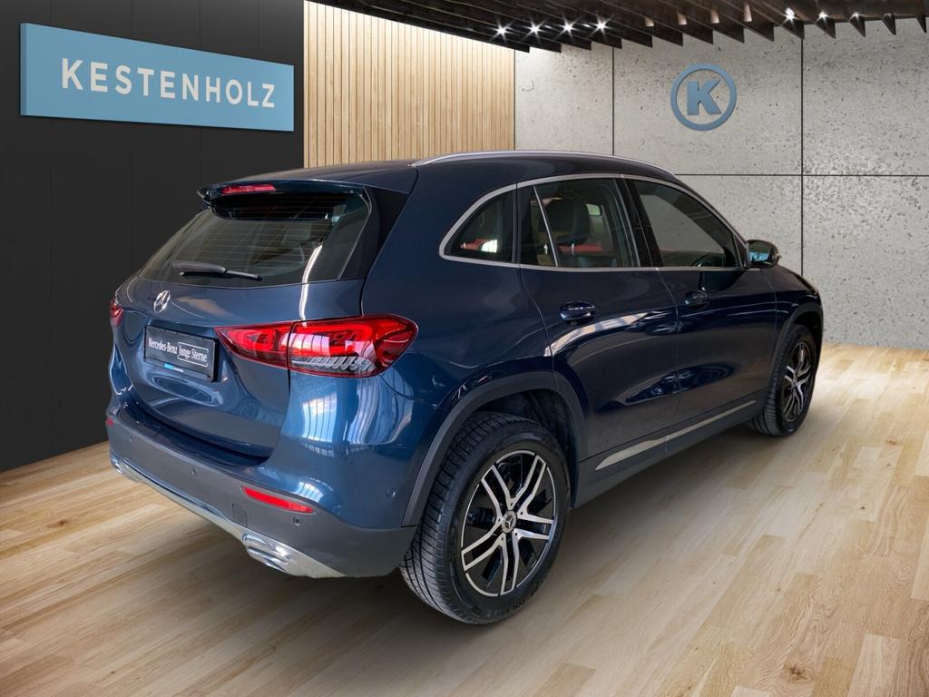 Mercedes-Benz GLA 200 2021