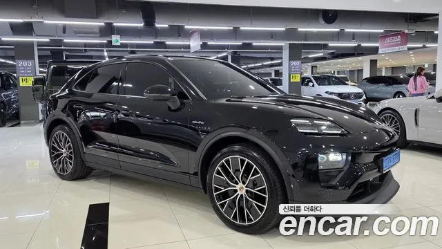 Porsche Macan 2025