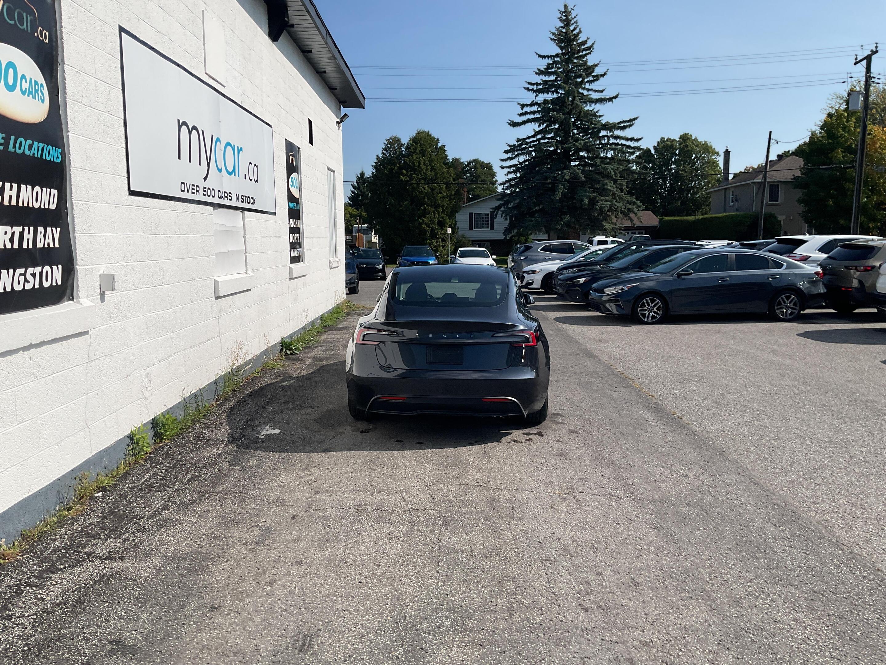 Tesla Model 3 2024