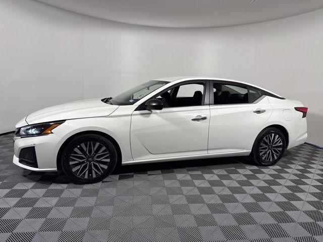 Nissan Altima 2025