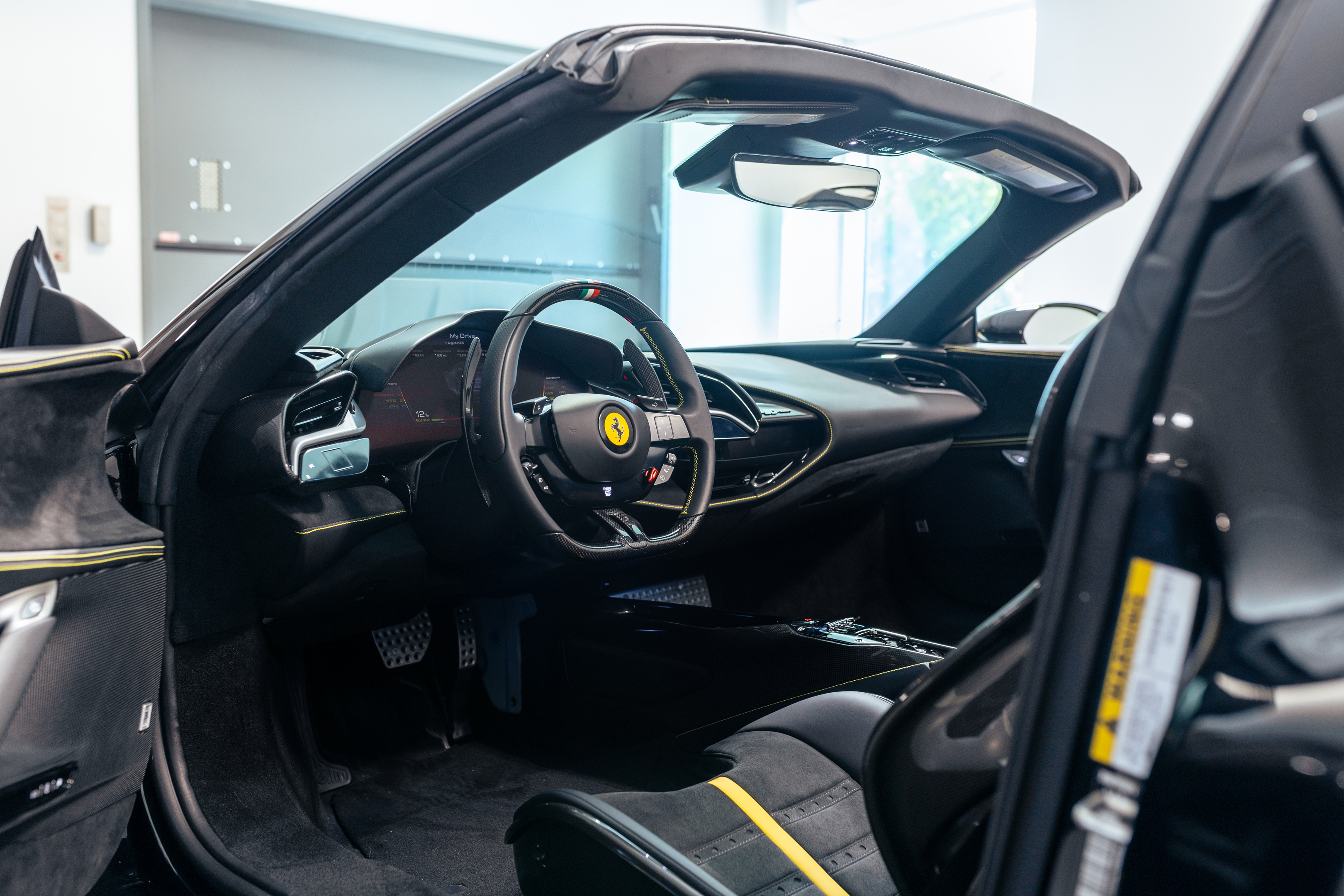 Ferrari SF90 2024