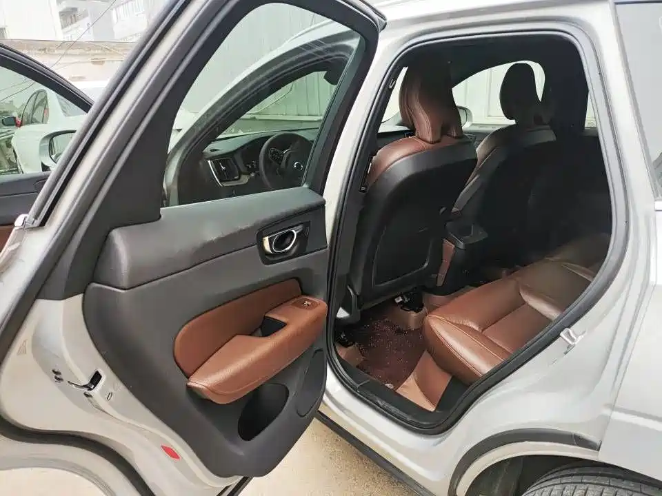 Volvo XC60 2021