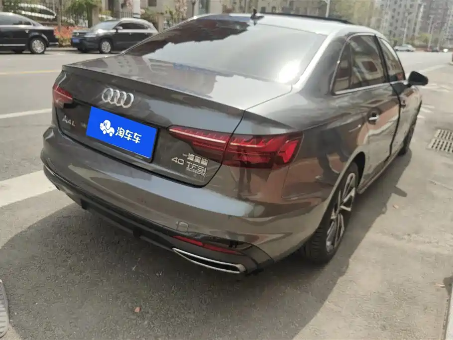 Audi A4 2023