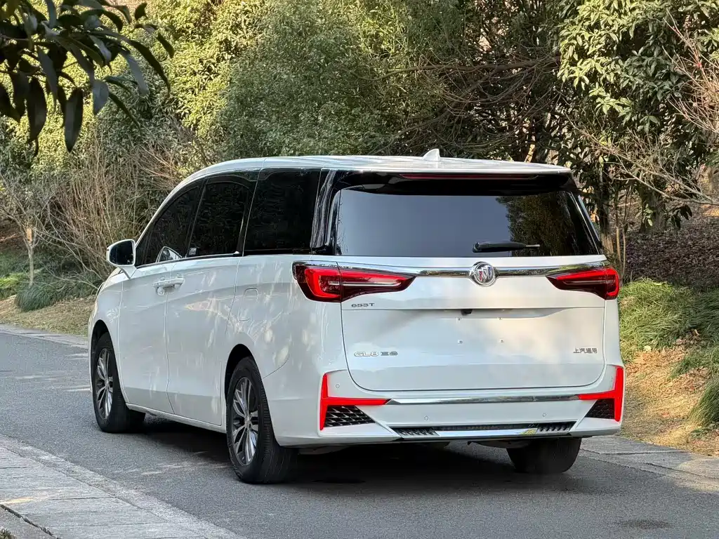 Buick GL8 2022