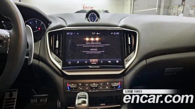 Maserati Ghibli 2022