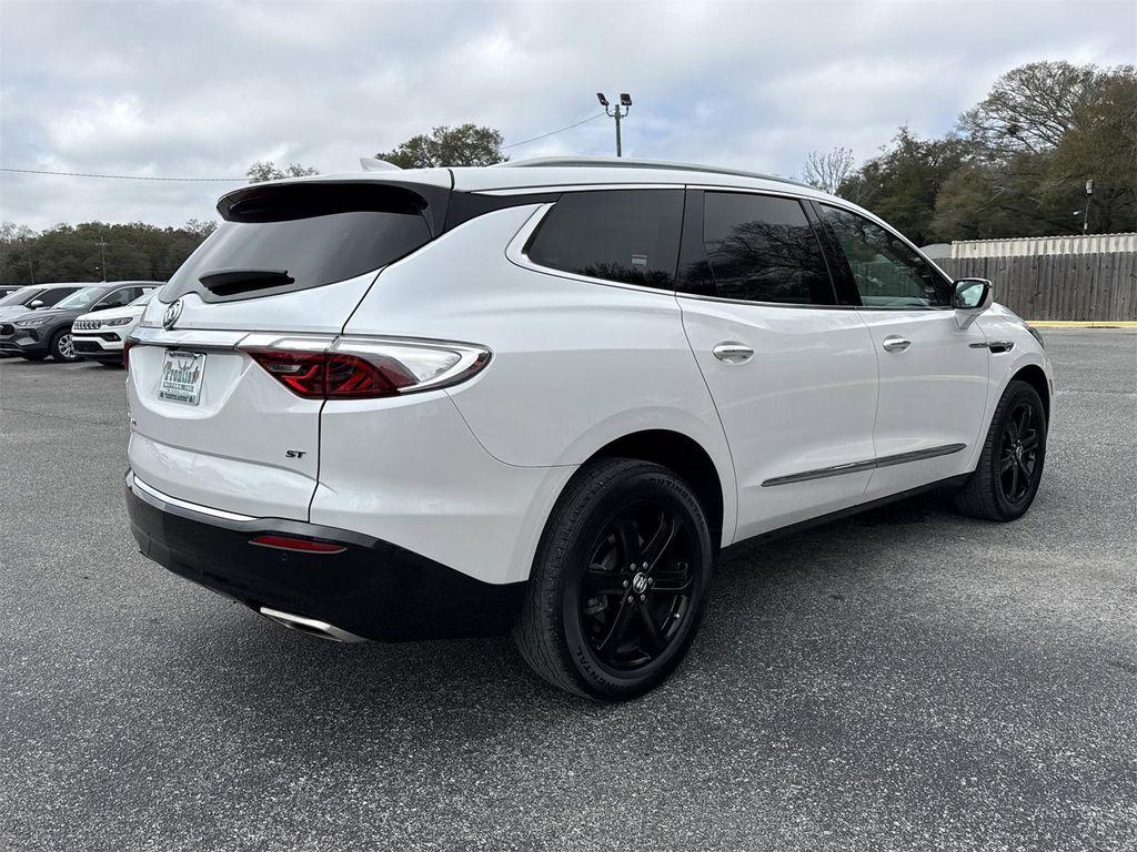 Buick Enclave 2023