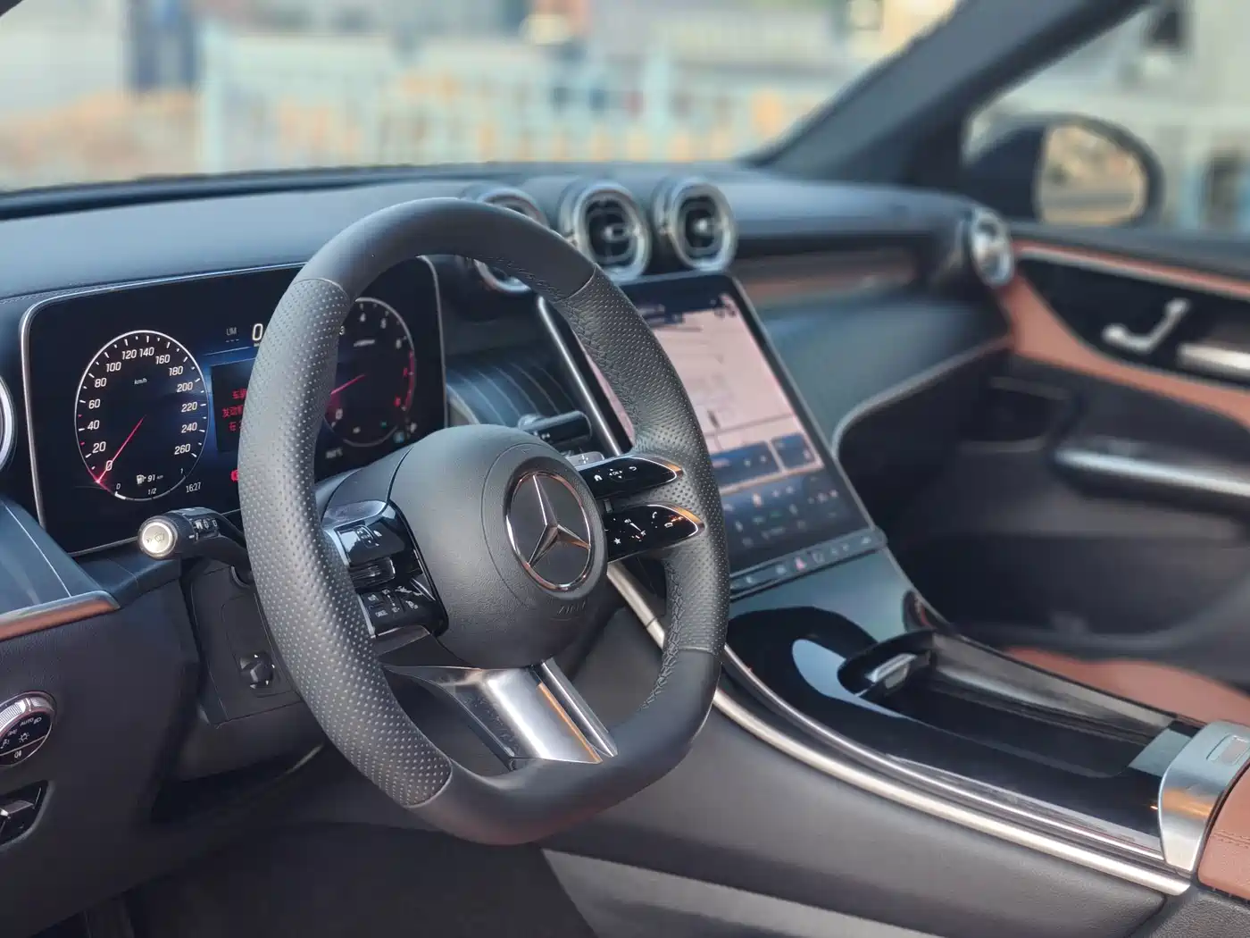 Mercedes-Benz GLC 2023