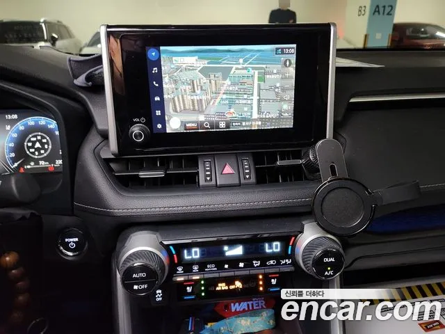 Toyota RAV4 2024