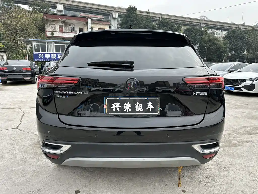 Buick Envision 2023