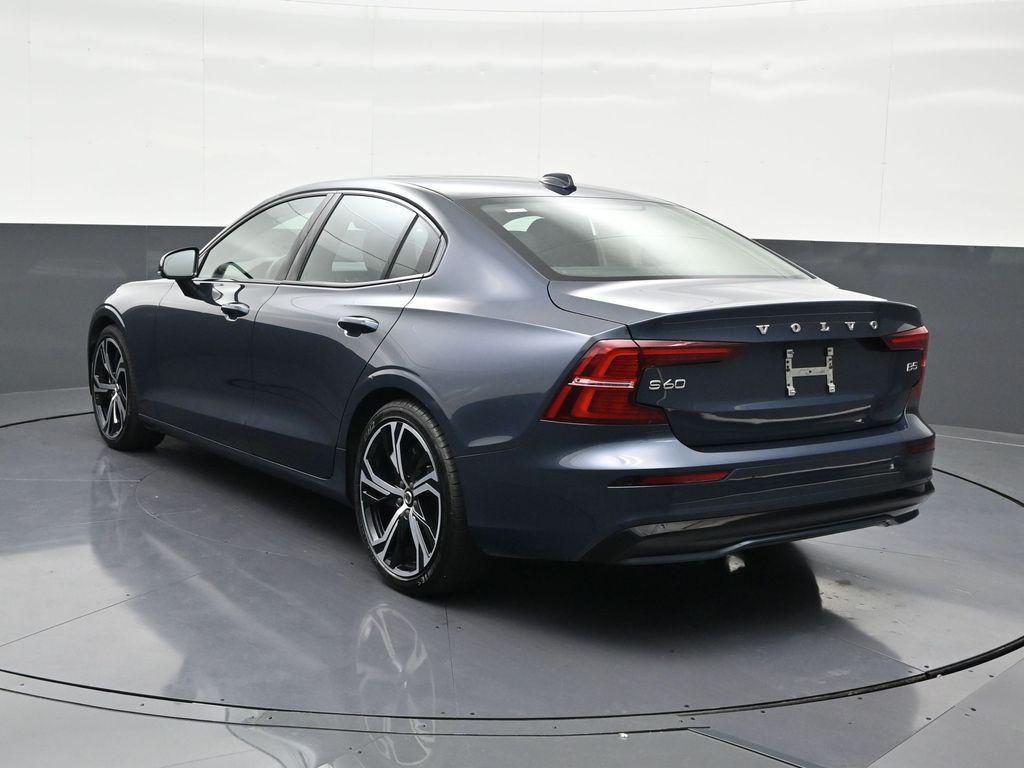 Volvo S60 2023