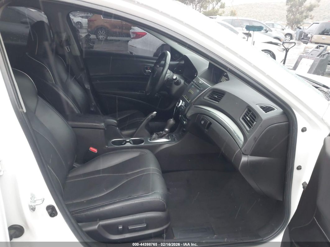 Acura ILX 2022