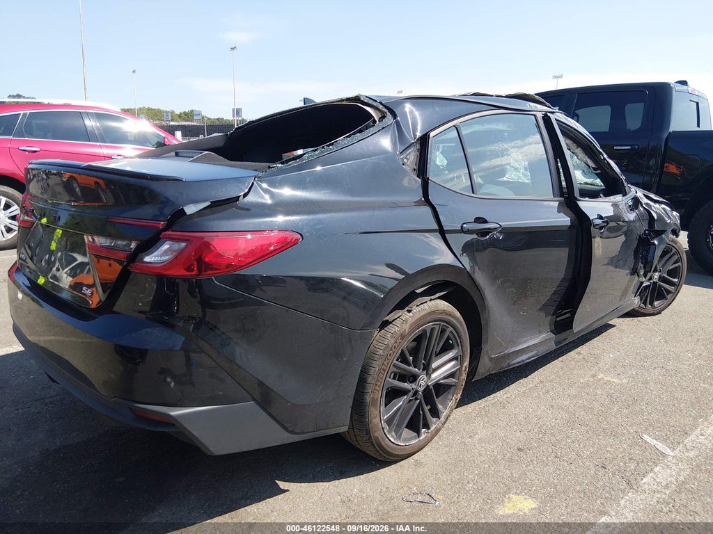 Toyota Camry 2025