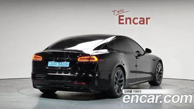 Tesla Model S 2023