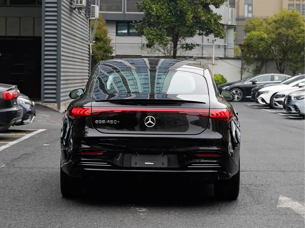 Mercedes-Benz EQS 2024