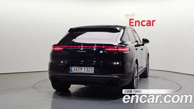 Porsche Cayenne 2022