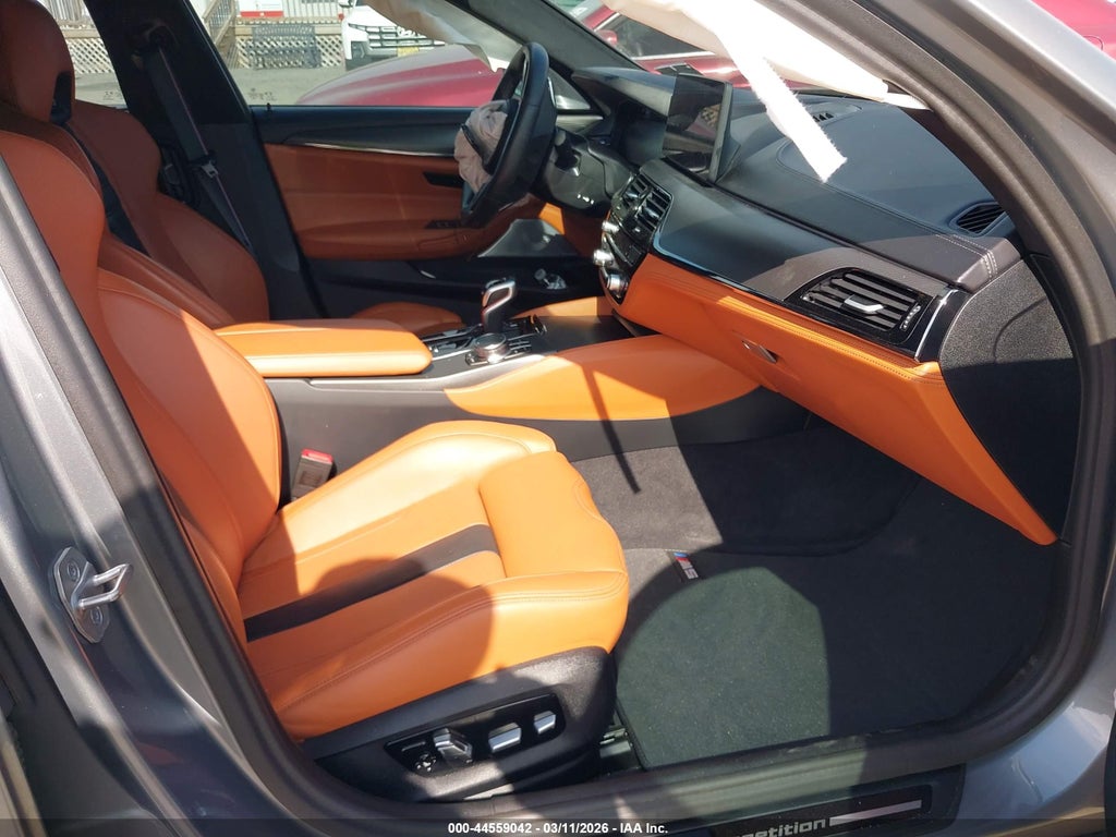 BMW M5 2023