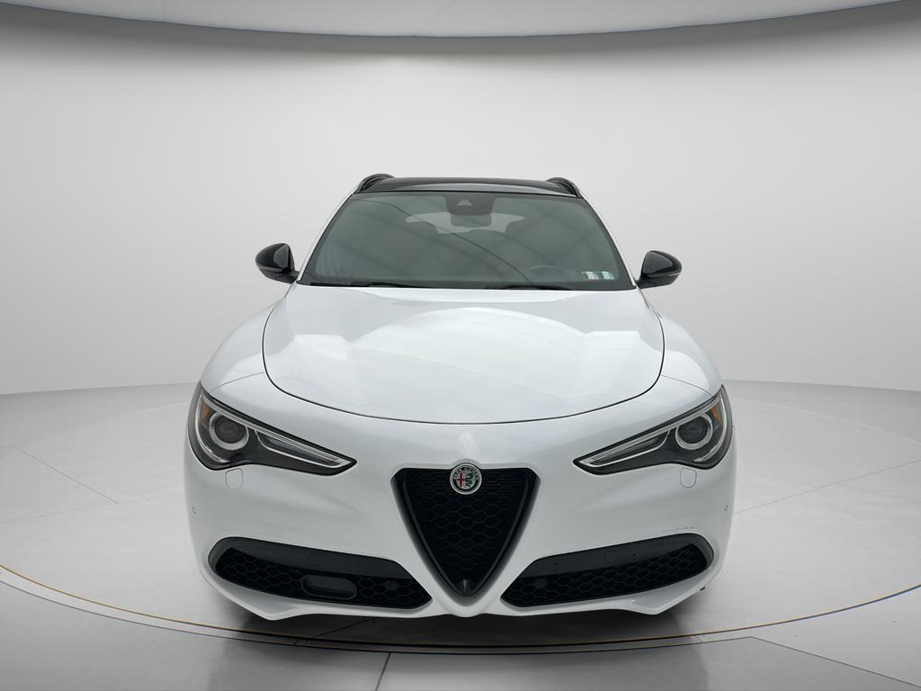 Alfa Romeo Stelvio 2023