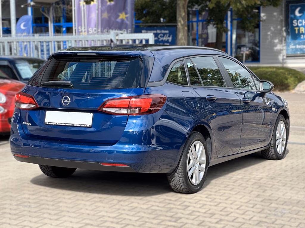 Opel Astra 2022