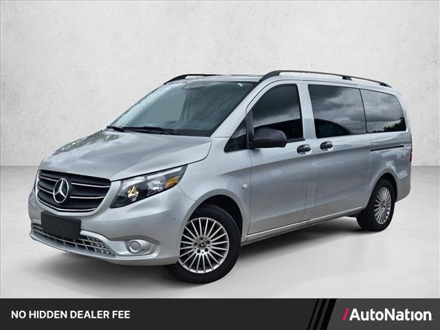 Mercedes-Benz Metris 2023