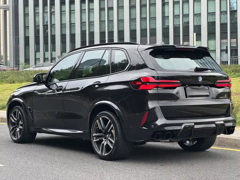 BMW X5 M 2024