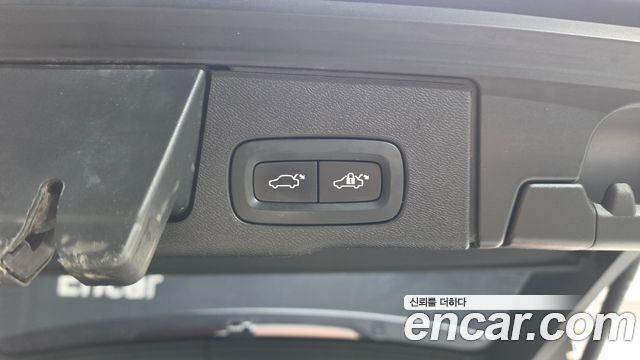 Volvo XC60 2022