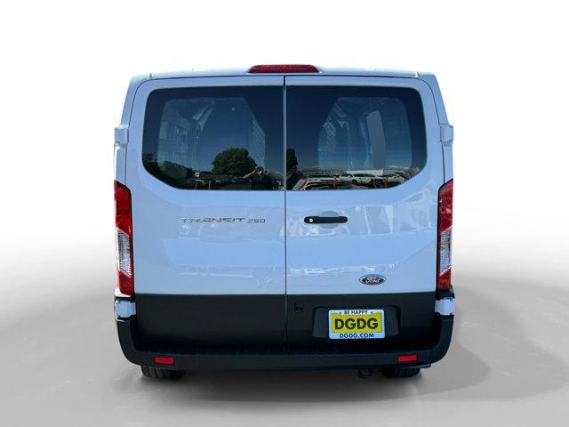 Ford Transit 2024