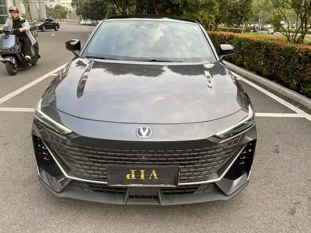 Changan UNI-V 2022
