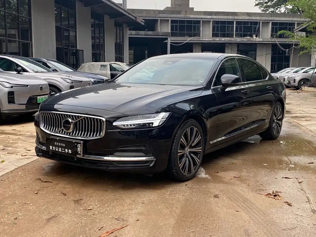 Volvo S90 2023