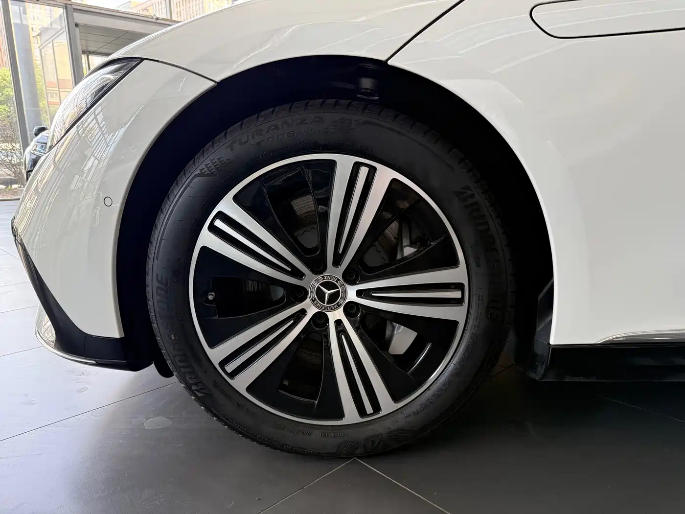 Mercedes-Benz EQE 2025
