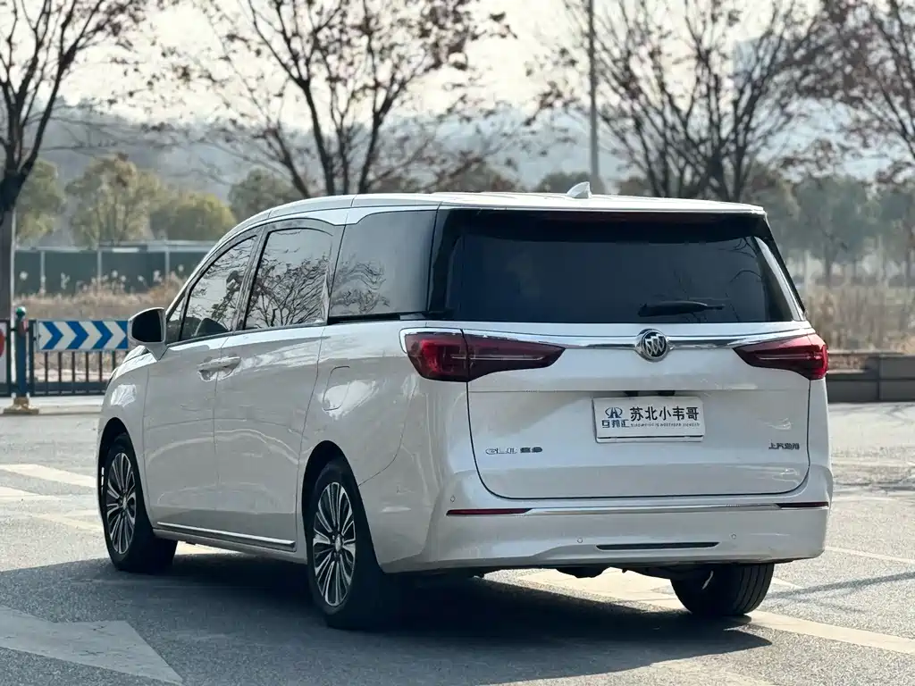 Buick GL8 2024