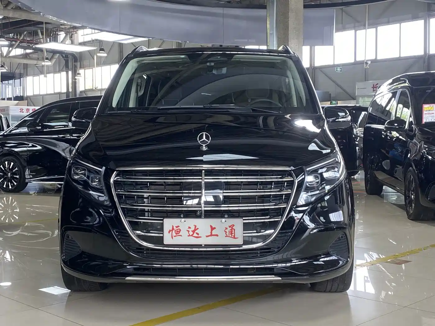 Mercedes-Benz V-Класс 2025