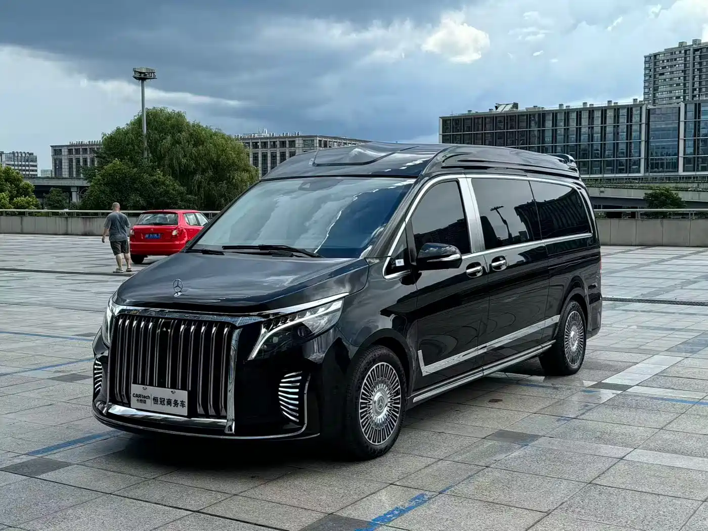 Mercedes-Benz V-Класс 2023