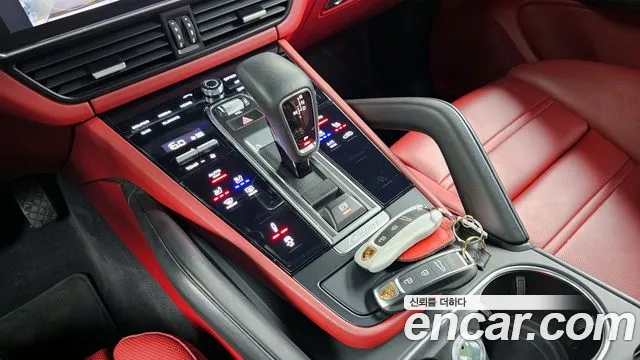 Porsche Cayenne 2022