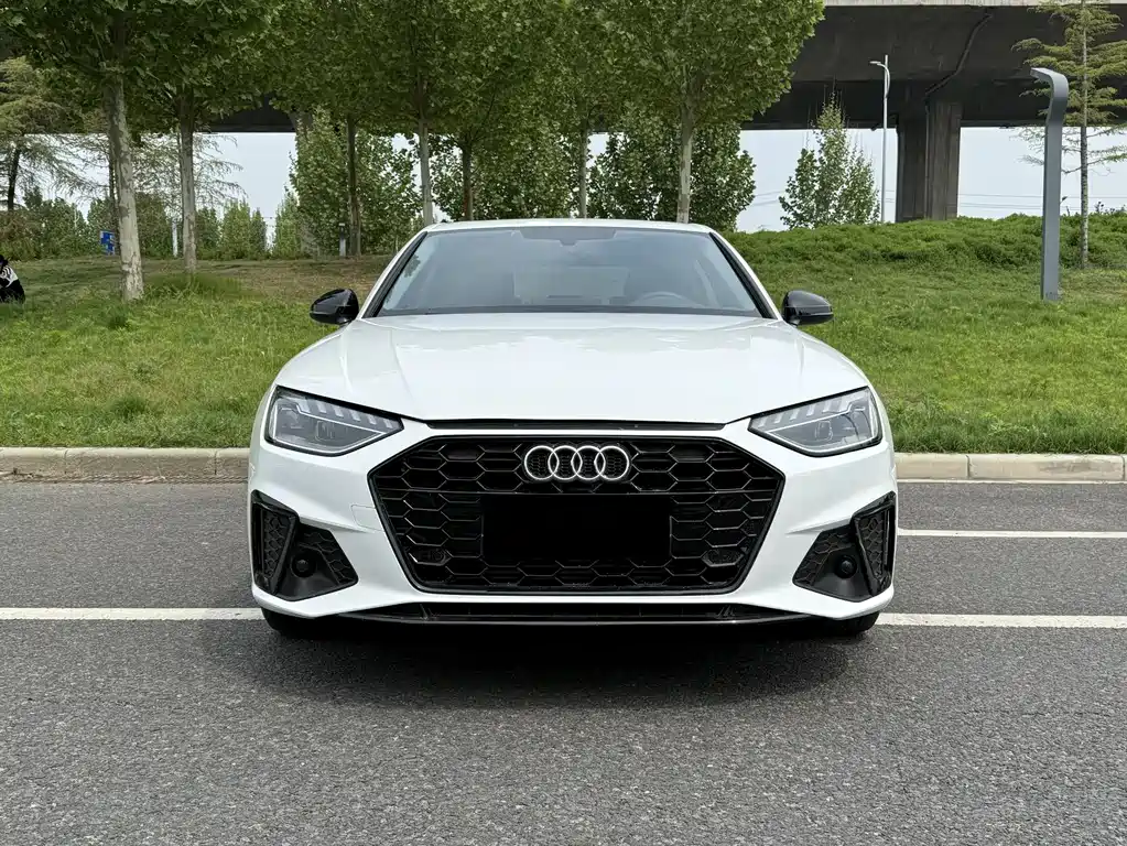 Audi A4 2023