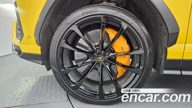 Lamborghini Urus 2022