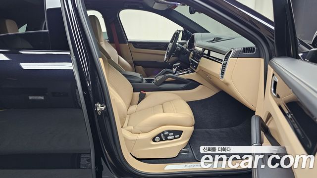 Porsche Cayenne 2021