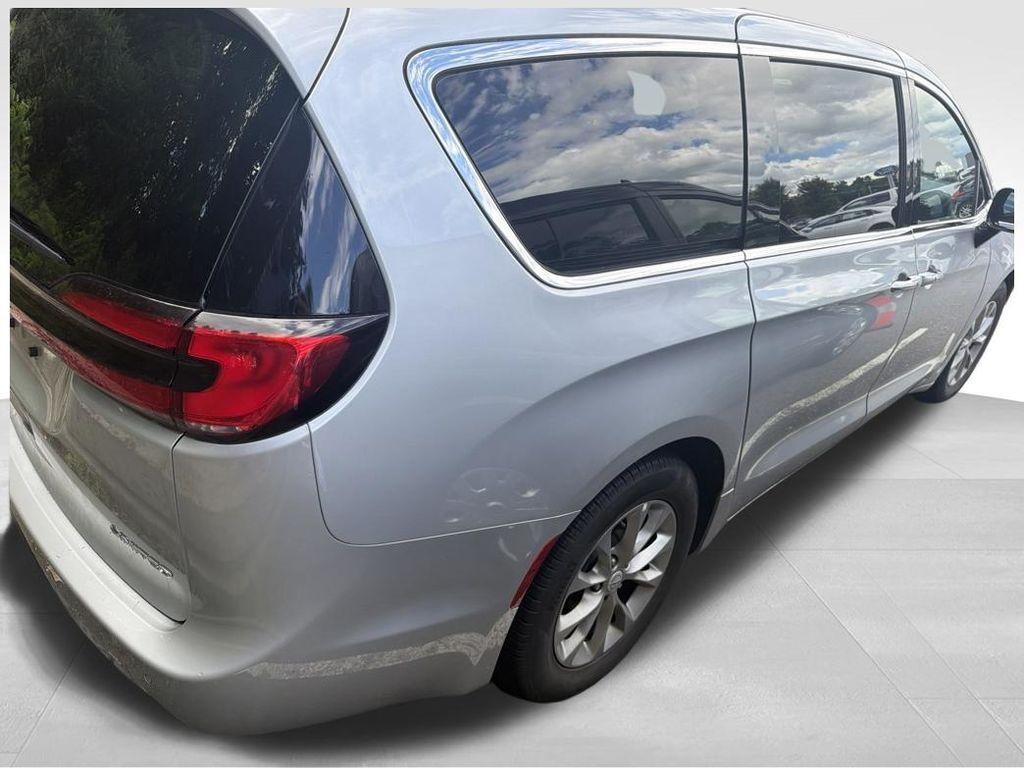 Chrysler Pacifica 2026