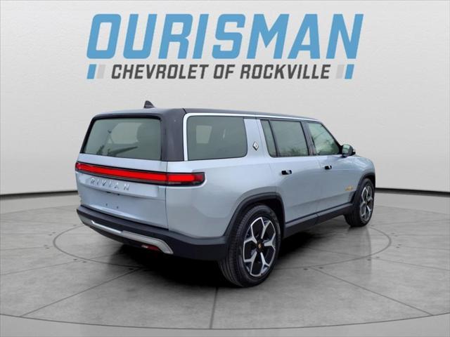Rivian R1S 2023