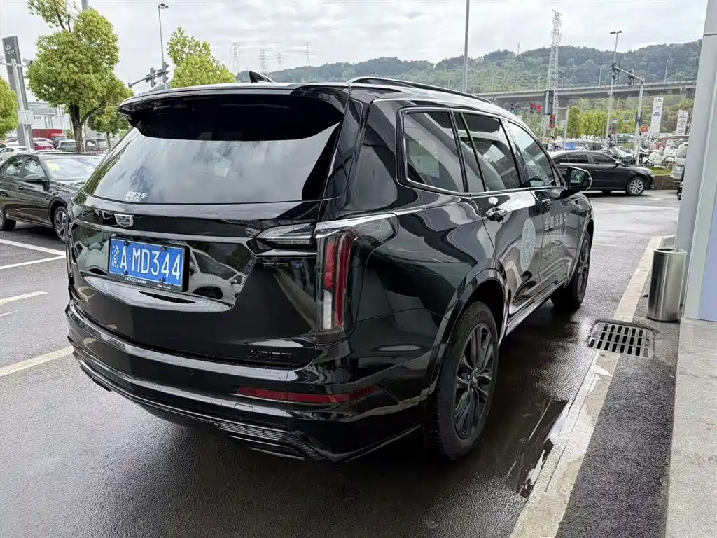 Cadillac XT6 2025