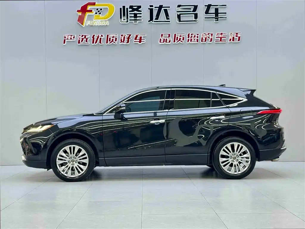Toyota Harrier 2022