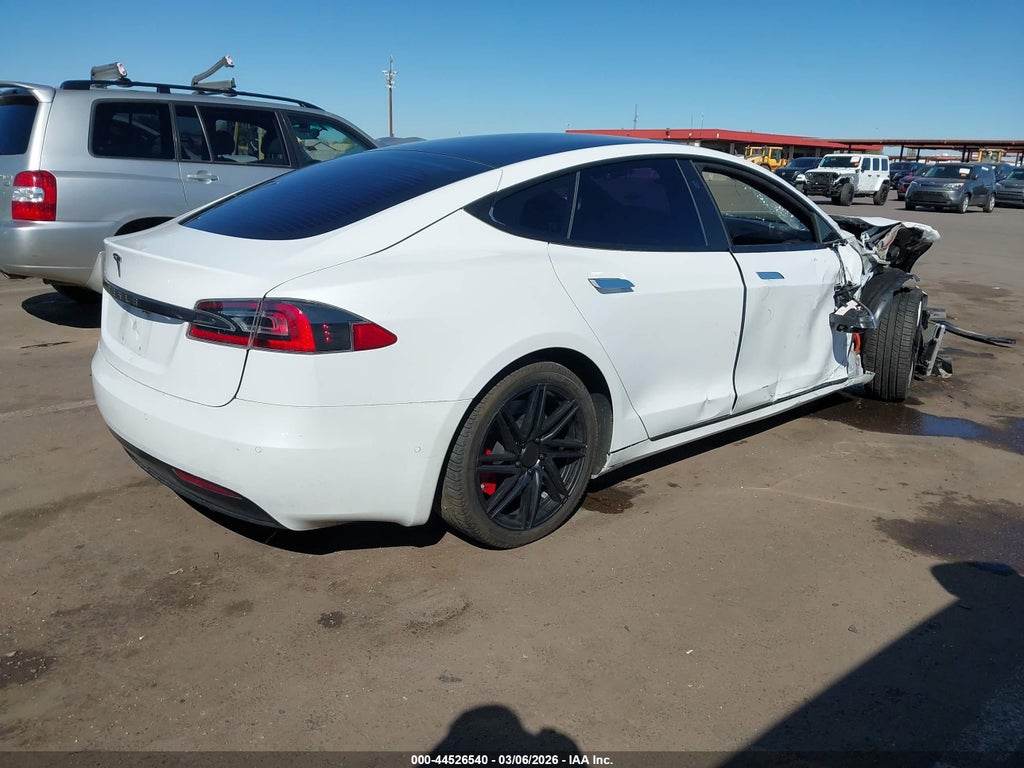 Tesla Model S 2021