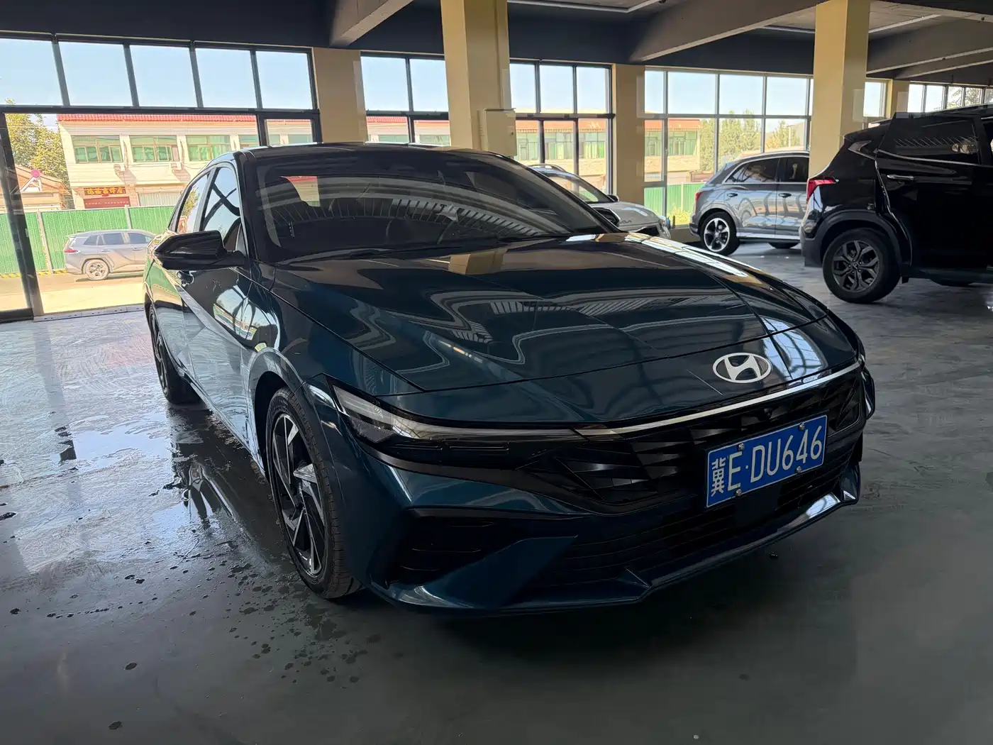 Hyundai Elantra 2023