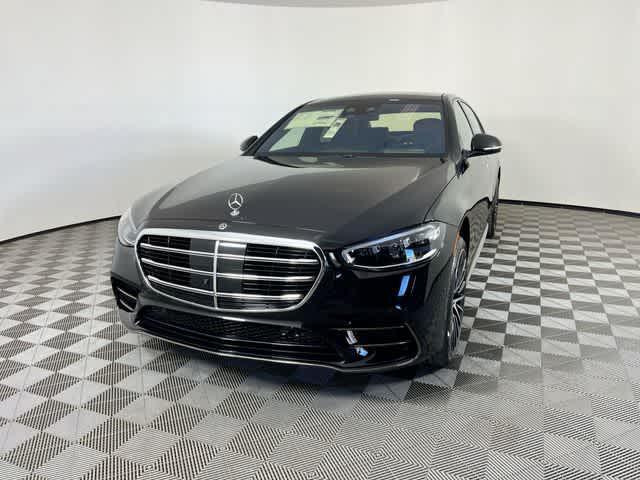 Mercedes-Benz S-Класс 2024