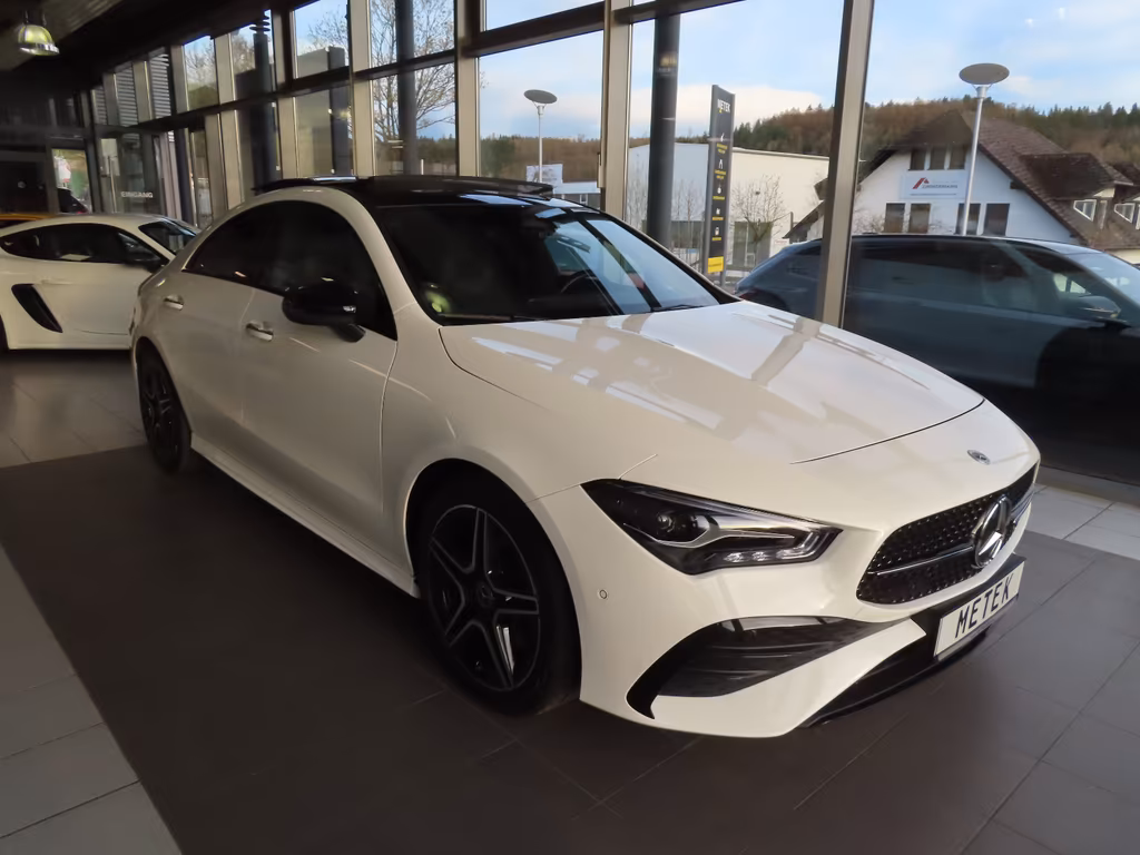 Mercedes-Benz CLA 200 2024