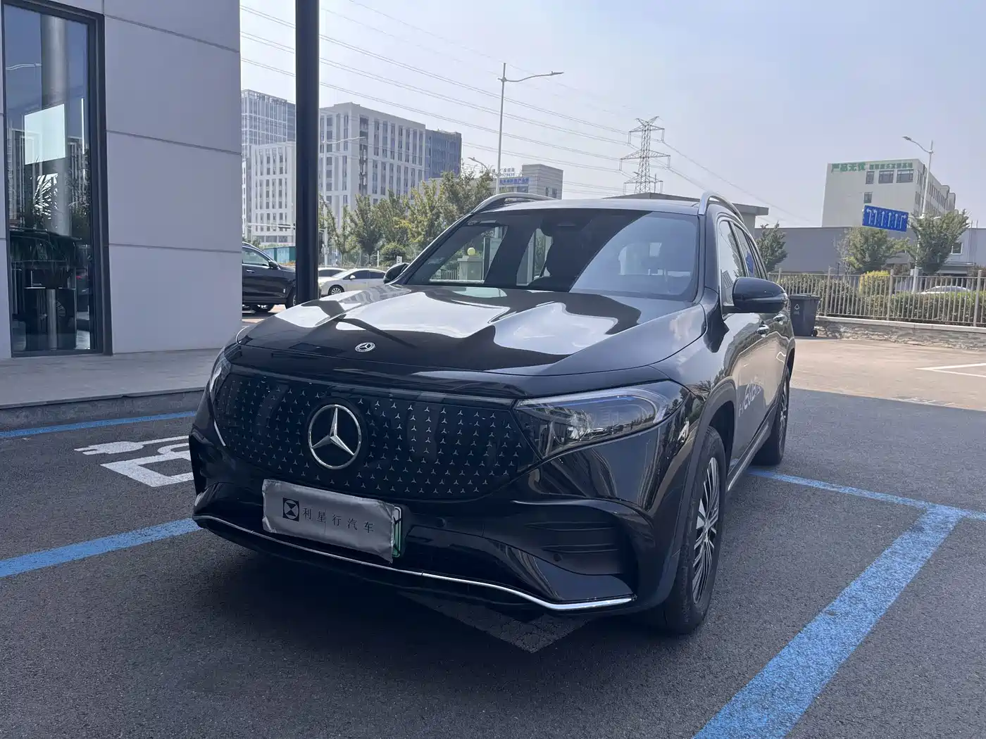 Mercedes-Benz EQB 2024