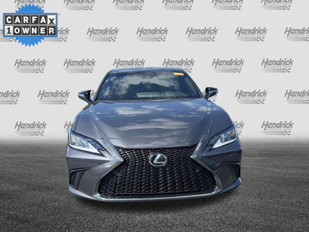 Lexus ES 2023