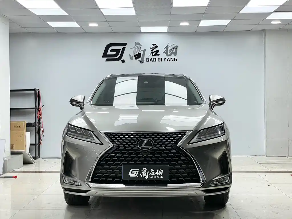 Lexus RX 2022