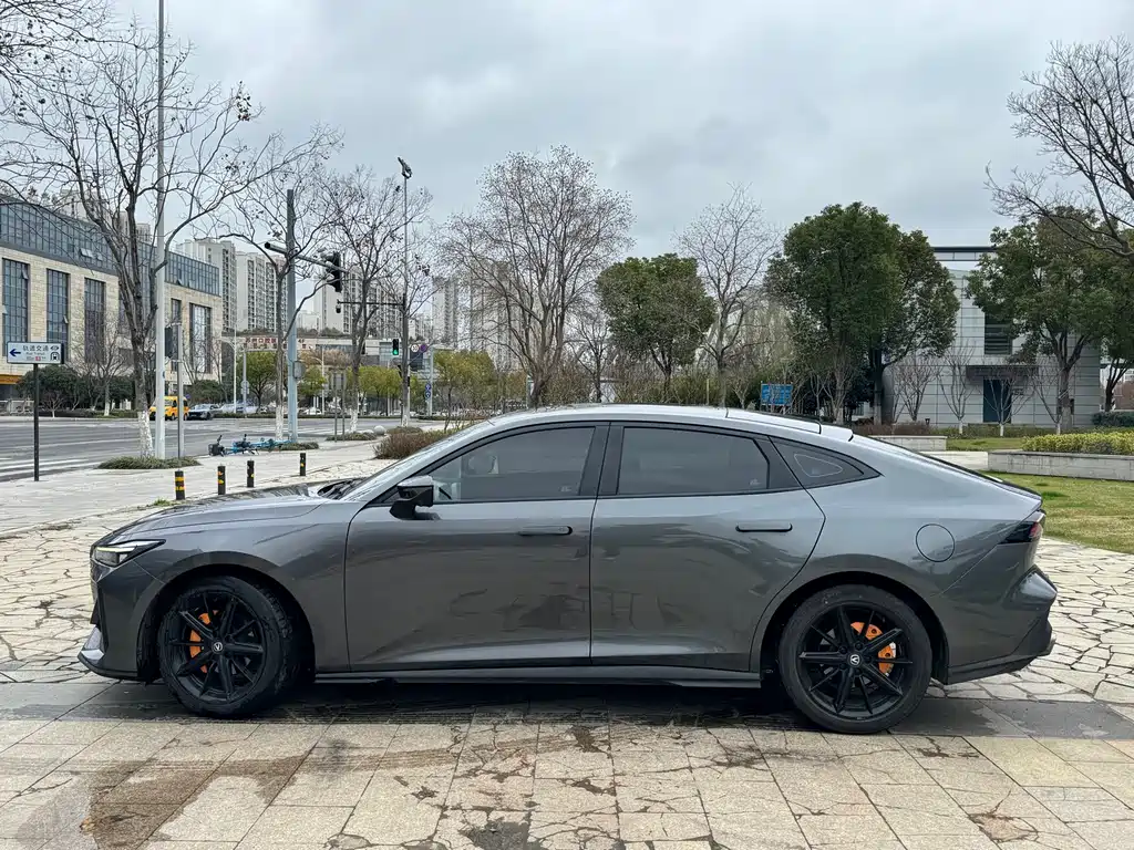 Changan UNI-V 2022