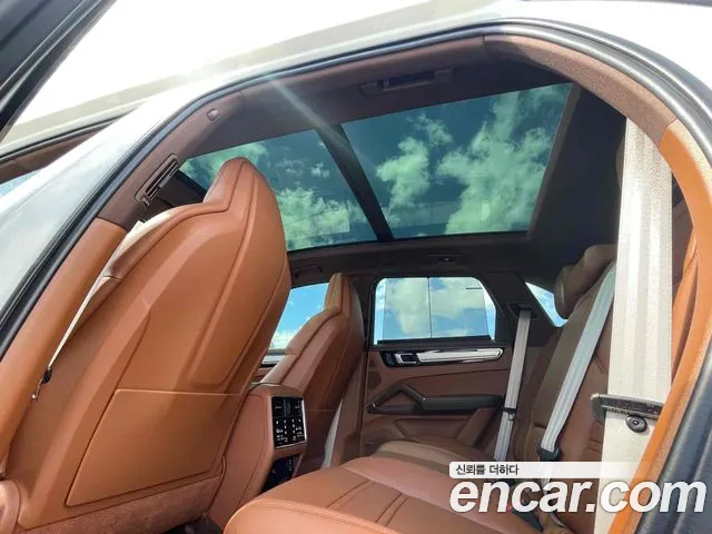 Porsche Cayenne 2022